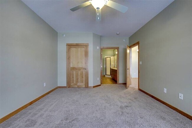 Building Photo - 14937 60th St N