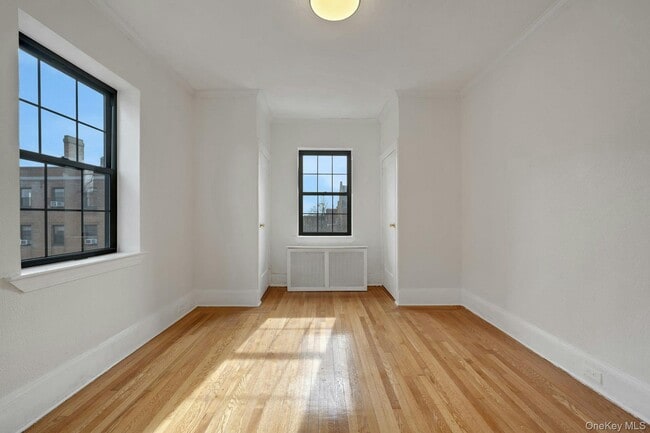 Building Photo - 840 Bronx River Rd