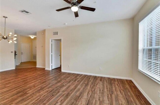 Building Photo - 6434 Cava Alta Dr