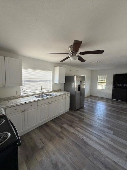 Building Photo - 4231 E Curtis St