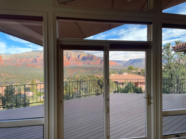 Building Photo - HOUSE - WEST SEDONA - PANORAMIC VIEWS/ GAT...