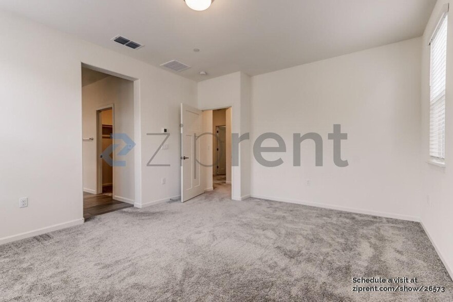 Building Photo - 4016 Matterhorn Pl