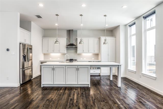 Building Photo - 2180 Bennett Ave