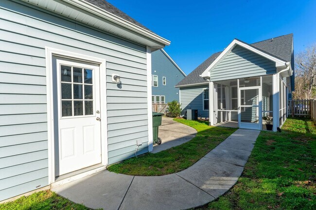 Building Photo - 3 Bedroom 2.5 Bath House in Boltons Landing - West Ashley