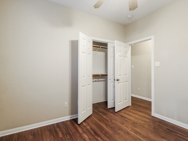 Building Photo - 13541 Lake Breeze Ln