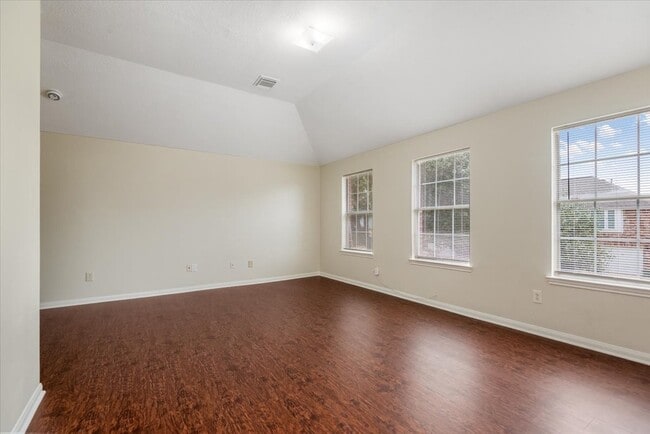 Building Photo - 6023 Barany Ct