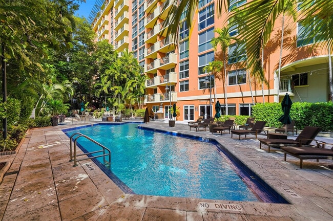 Building Photo - 2951 S Bayshore Dr