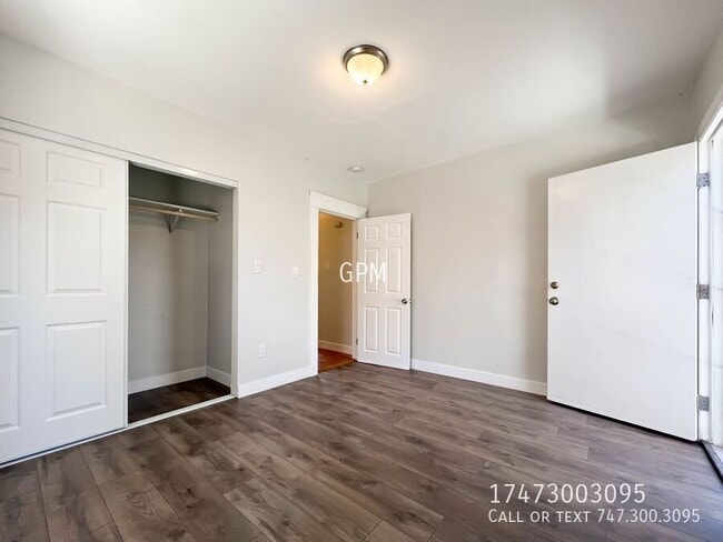 Building Photo - 2159 Clifford St