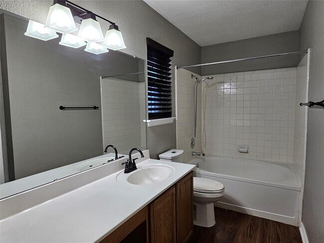 Building Photo - 3932 Haleys Way