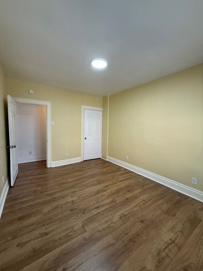 Building Photo - Troy Hill House!-3 Bed 1.5 Bath in Northside