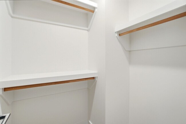 Building Photo - Bright & Modern New Construction Townhome