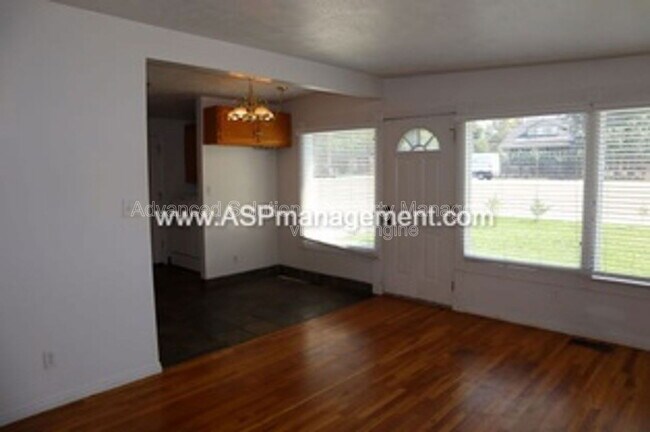 Building Photo - 3128 S 700 E