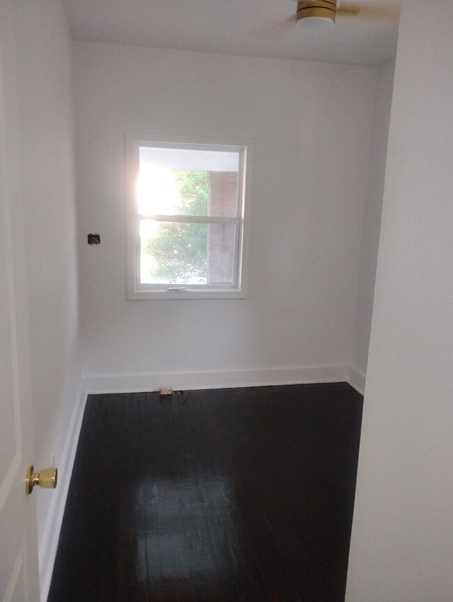 Building Photo - 1058 Cecil Ave