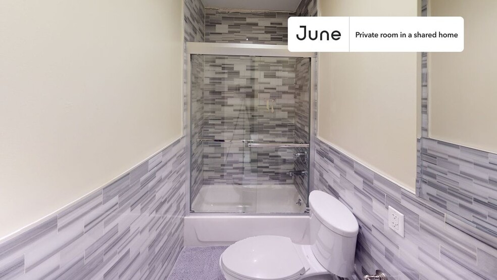 Building Photo - Room in Shared 6 bed/3 bath home in Upper West Side