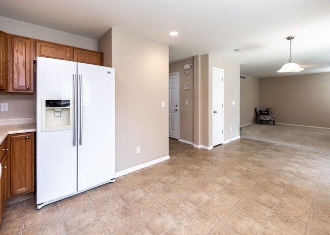 Building Photo - Charming 3 Bed, 2.5 bath in Northgate in D20
