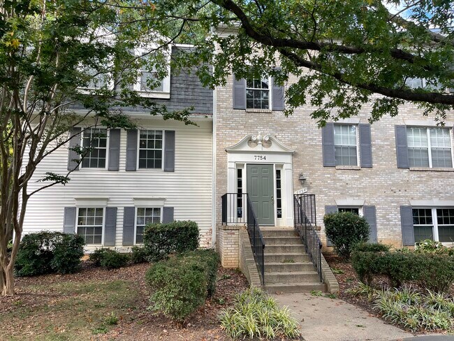 Building Photo - 7754 New Providence Dr