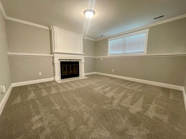 Building Photo - 4509 Parkway Dr