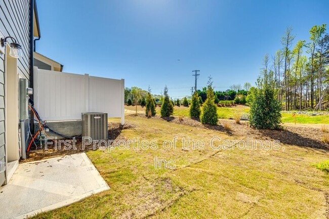 Building Photo - 229 Brks Spgs Dr