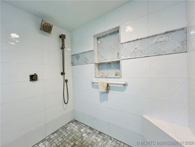 Building Photo - 9400 S Ocean Dr