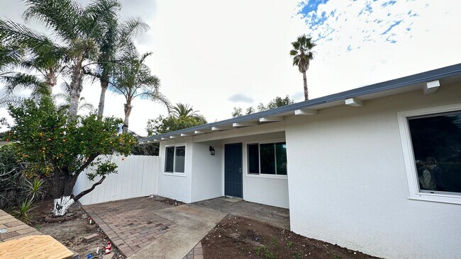 Primary Photo - Remodeled 3 bd in Vista with large garage