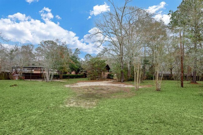 Building Photo - 10407 Fairview Dr