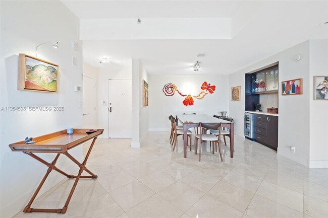 Building Photo - 201 Crandon Blvd