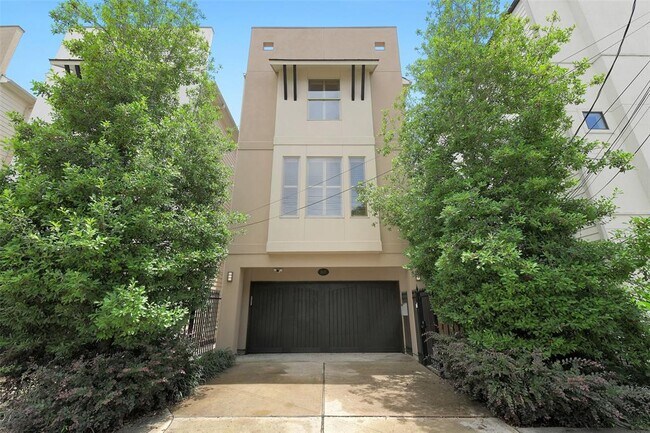 Building Photo - 5507 Larkin St