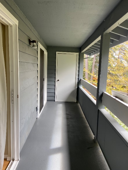 Building Photo - 9470 Redmond - Woodinville Rd NE