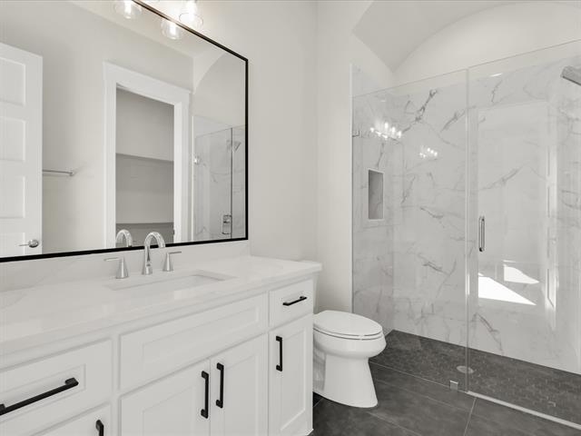 Building Photo - 12409 Bella Perdono Dr
