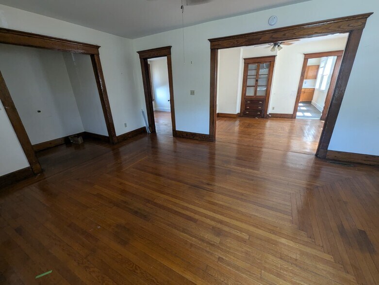 Primary Photo - 483 Dixwell Ave
