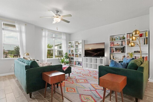 Building Photo - 5317 Baythorne Dr