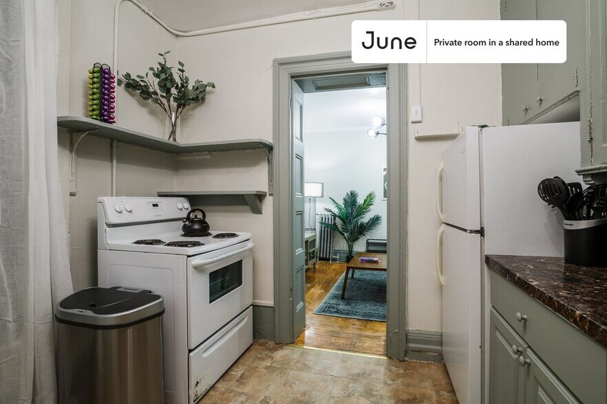 Building Photo - Room in Shared 4 bed/1 bath home in Chelsea