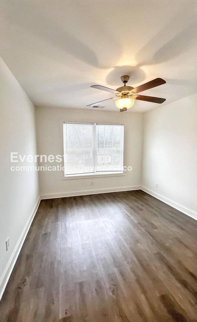 Building Photo - 1604 McBrien Rd