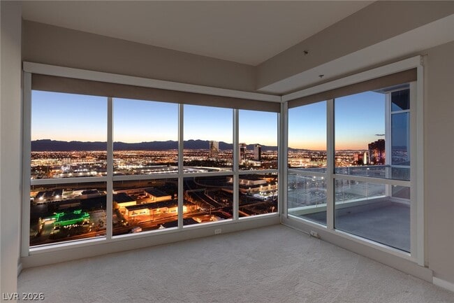 Building Photo - 4575 Dean Martin Dr
