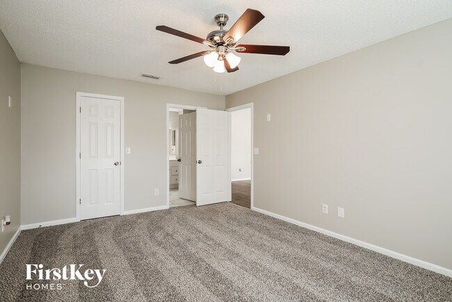 Building Photo - 3046 Wavering Ln