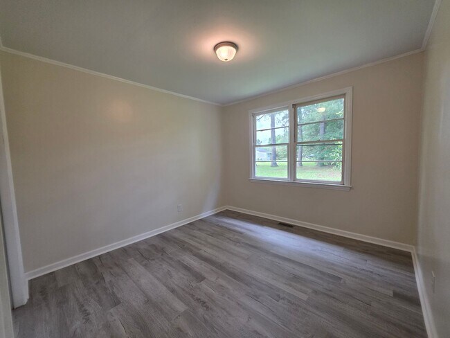 Building Photo - 2266 Onslow Dr