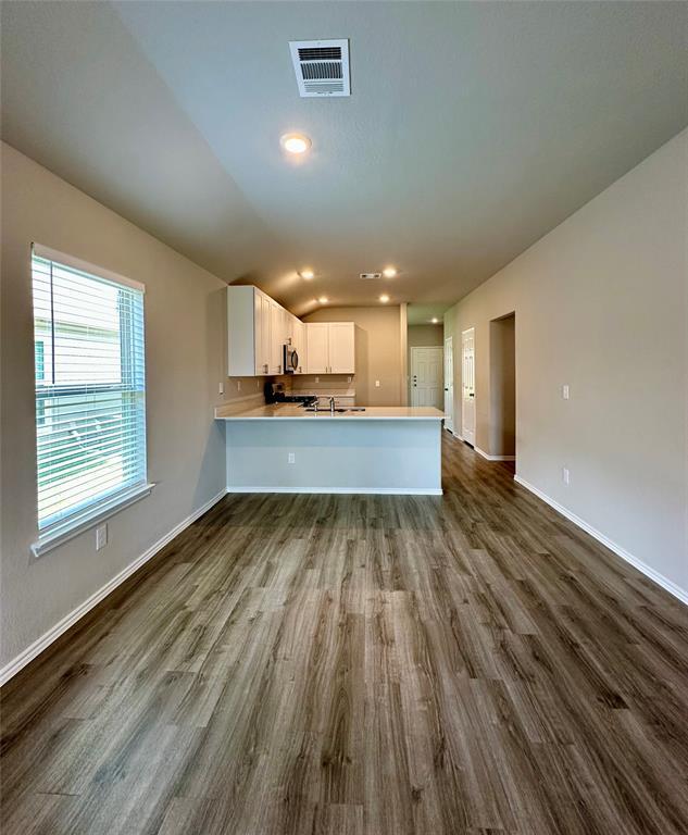 Building Photo - 335 Cumberland Forest Dr