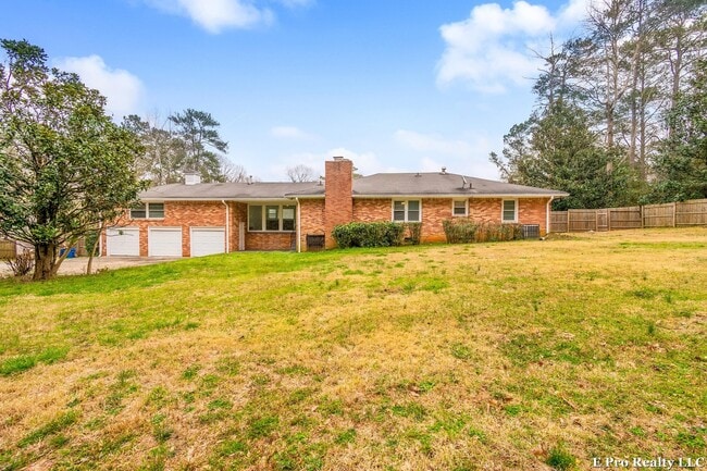 Building Photo - Welcome Home!