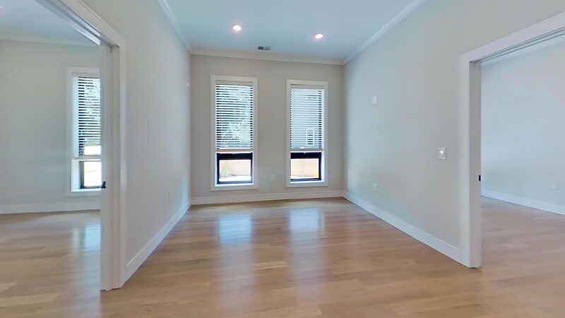 Building Photo - 18 Highgate St