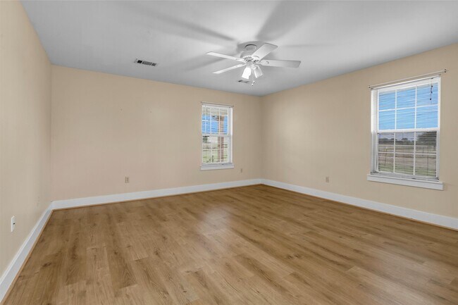 Building Photo - 7581 County Rd 333