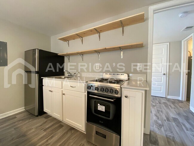 Building Photo - 3 Bedroom Home for Rent in Steele, AL!  DE...