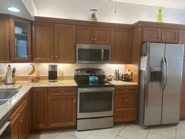 Building Photo - 2389 Hidden Lake Ct