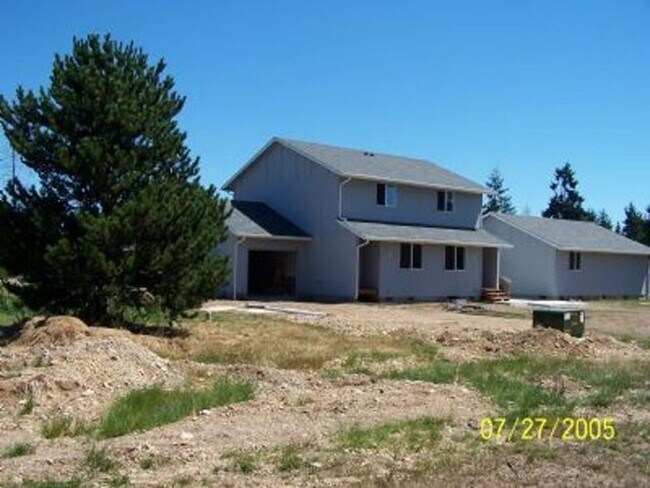 Building Photo - 160 Aloha Ln
