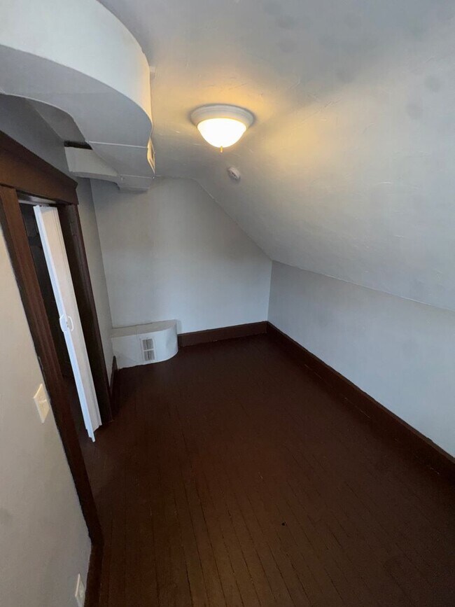 Building Photo - 3525 Dawning Ave