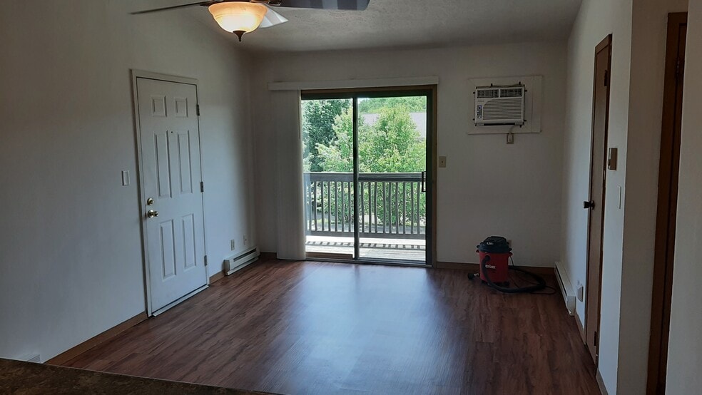Building Photo - 2543 Neil Armstrong Dr