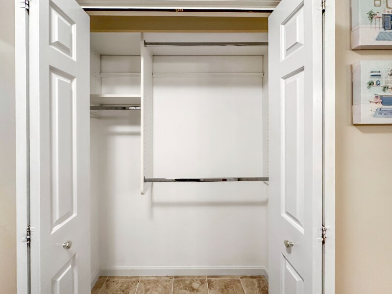 Building Photo - 6636 Isle of Skye Dr