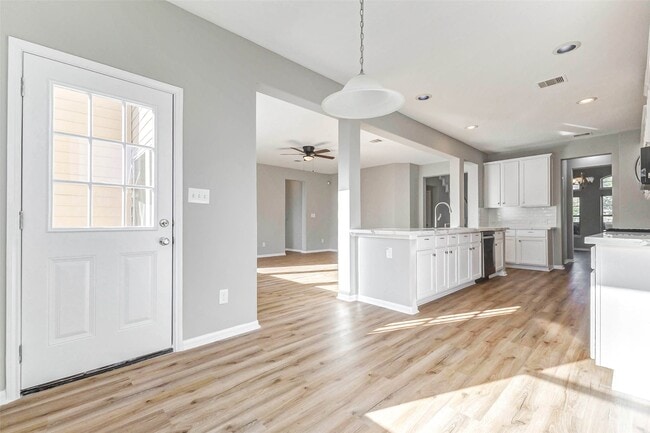 Building Photo - 15010 Golden Summer Ct