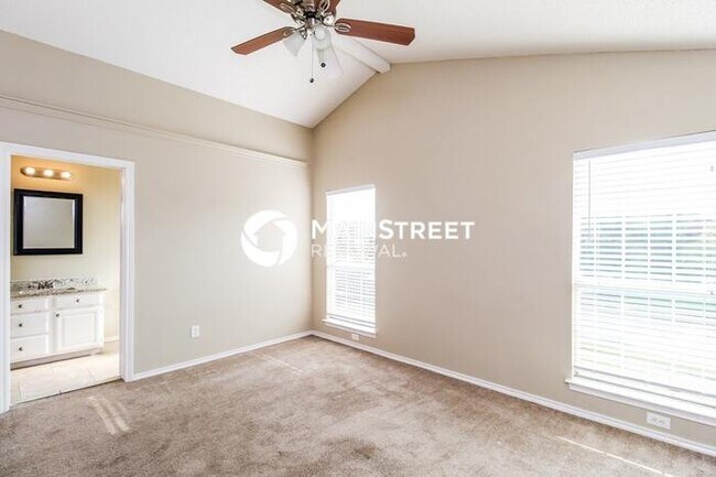 Building Photo - 3 Bedroom Pet-Friendly Home in Irving, TX ...