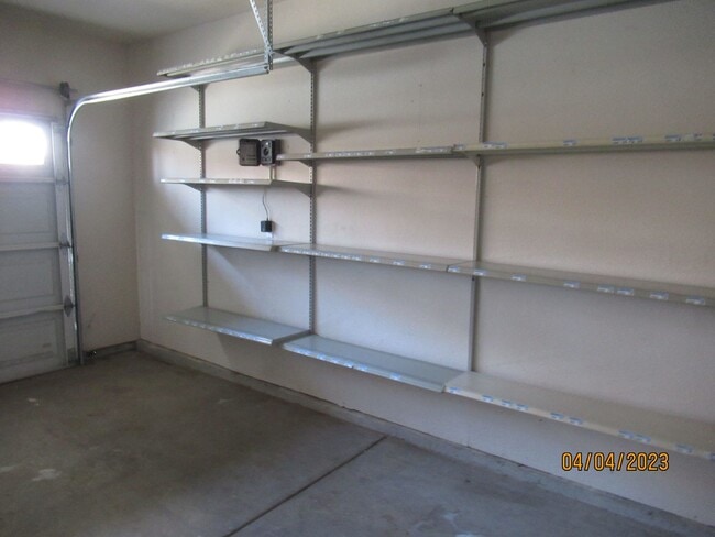 Building Photo - 4570 Stillson St
