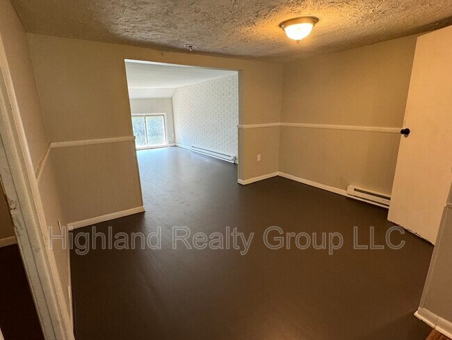 Building Photo - 1887b Habecker Road